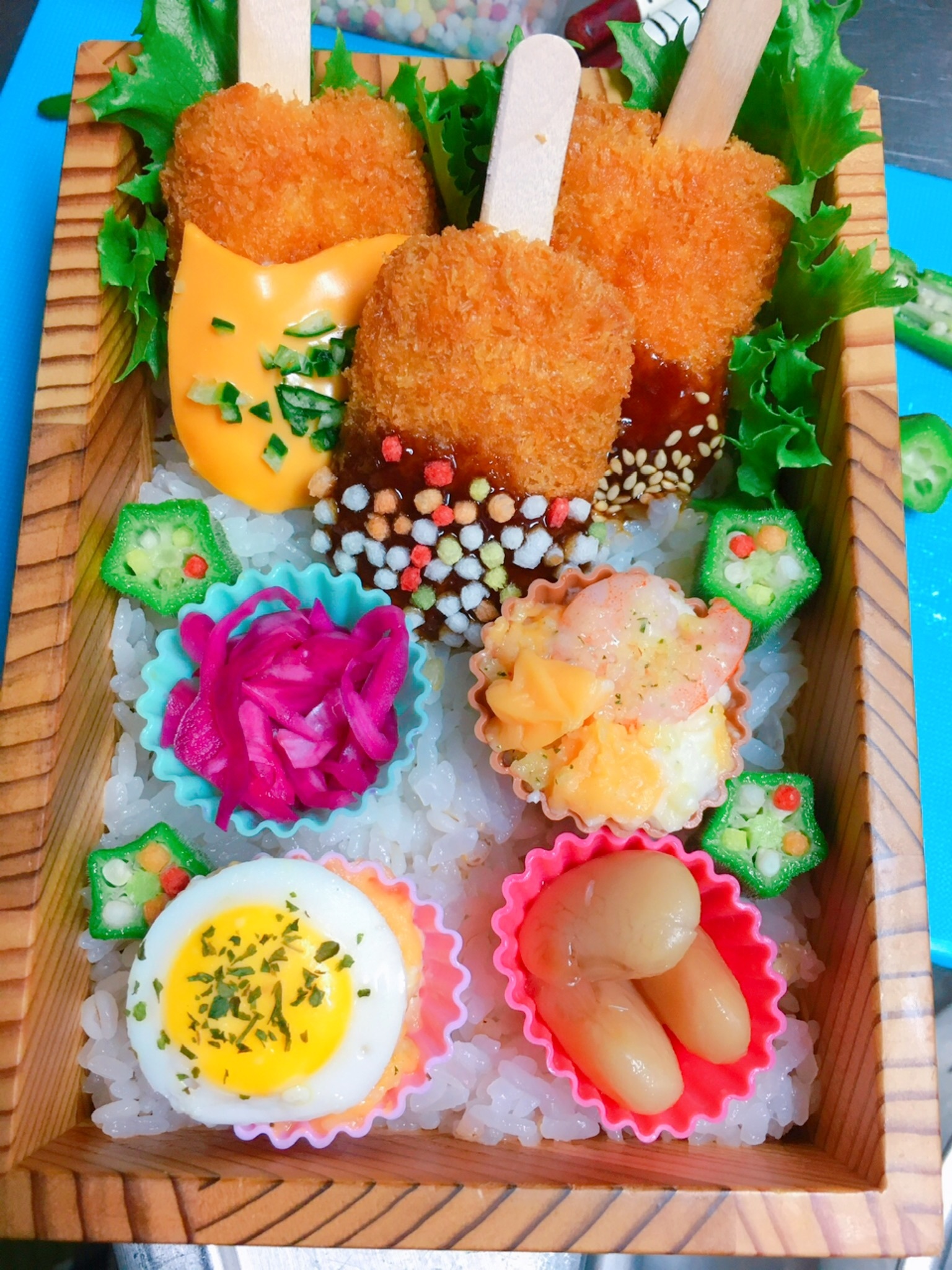 キティ　お弁当　アイスクリーム Hello Kitty Onigiri Mold Set – Bento&co 京都発弁当箱専門店