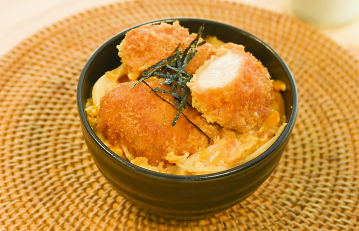肉ガブッと ぶ厚いとんかつ Deカツ丼 Oishiine おいしいね 肉ガブッと ぶ厚いとんかつ Deカツ丼 Oishiine おいしいね