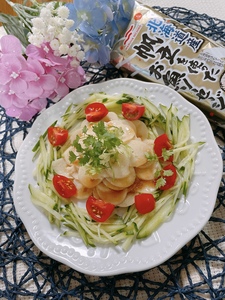 北海道産帆立を使ったお魚ソーセージのカルパッチョ風