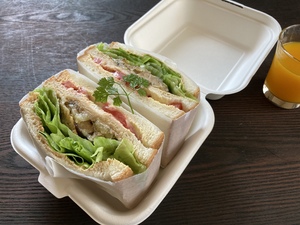 トマトと鯖サンド