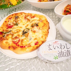 まいわしとバジルのトマトピザ