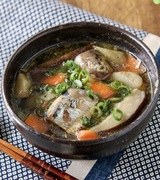 いわし水煮 食塩不使用で具沢山味噌汁