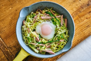 フィッシュソーセージの巣ごもりキャベツ