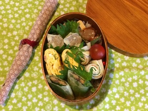 いわし煮付の春巻き弁当