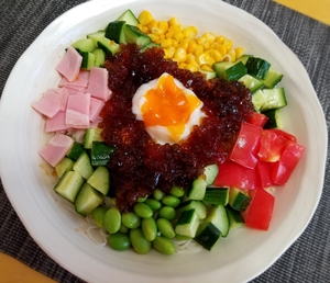 夏野菜の中華風ジュレそうめん